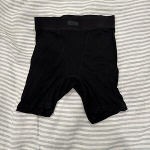 SKIMS Black Women's Shorts